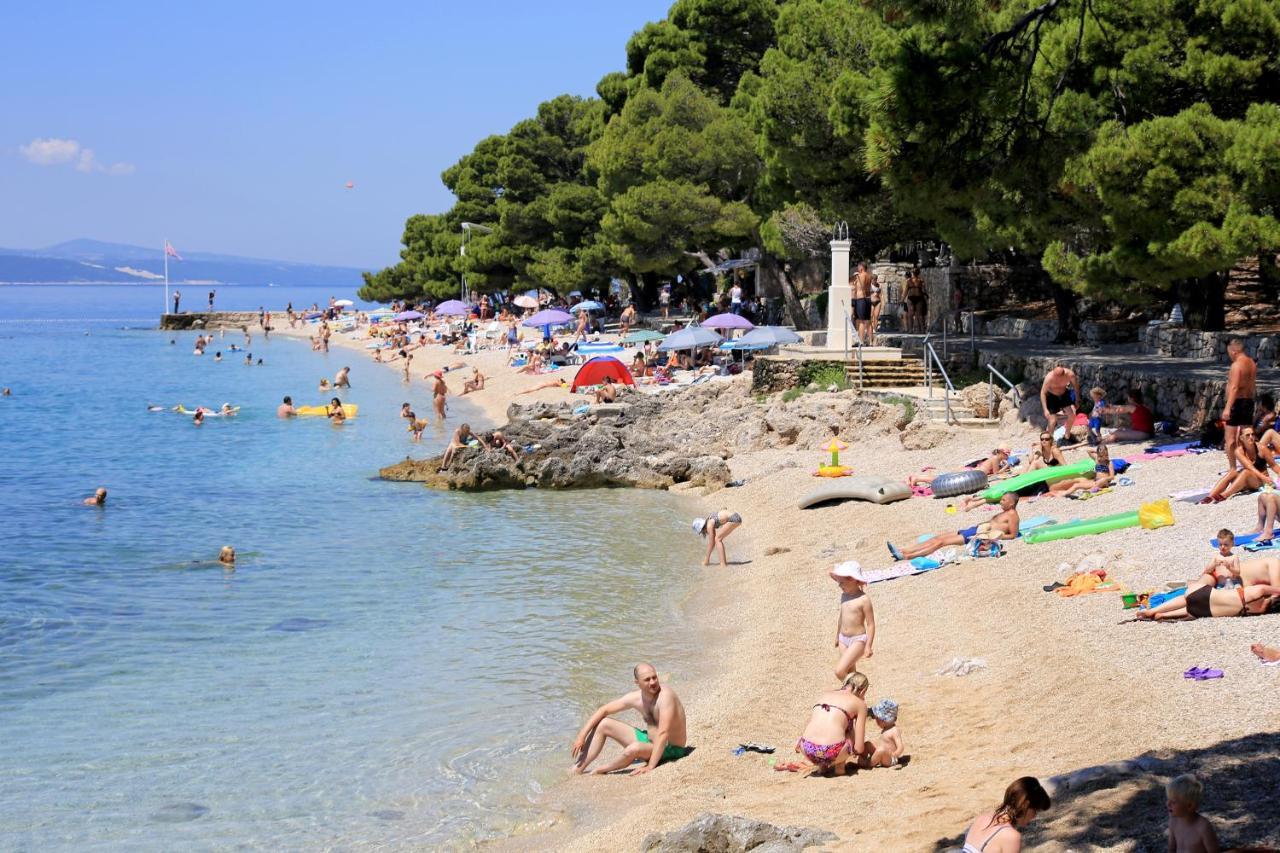 Apartments With A Parking Space Brela, Makarska - 6043 Екстер'єр фото