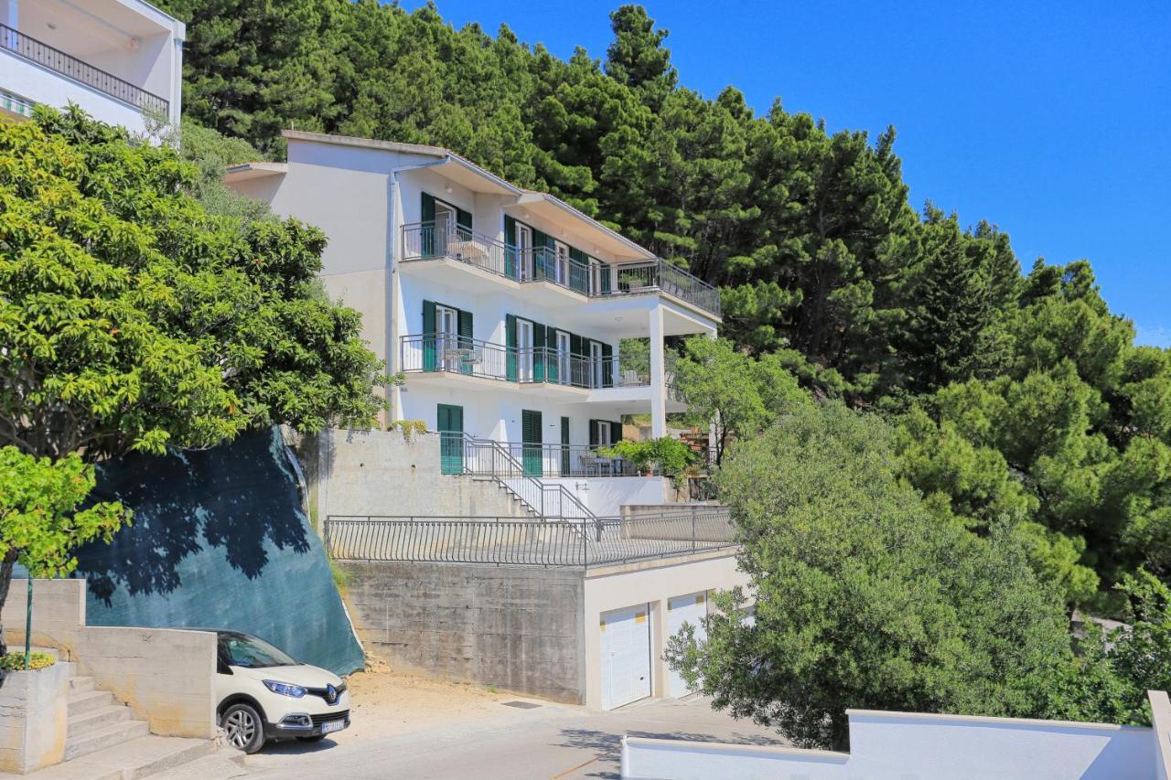Apartments With A Parking Space Brela, Makarska - 6043 Екстер'єр фото