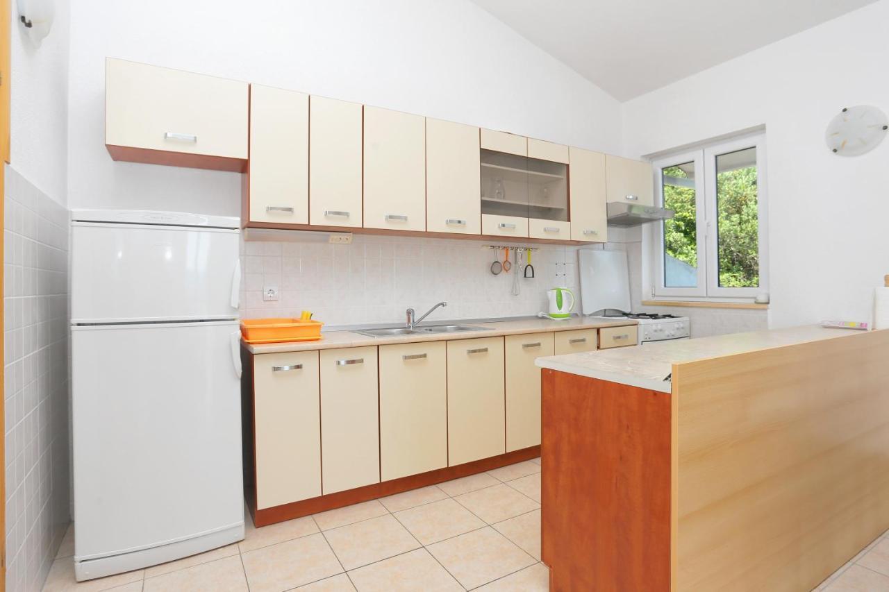 Apartments With A Parking Space Brela, Makarska - 6043 Екстер'єр фото